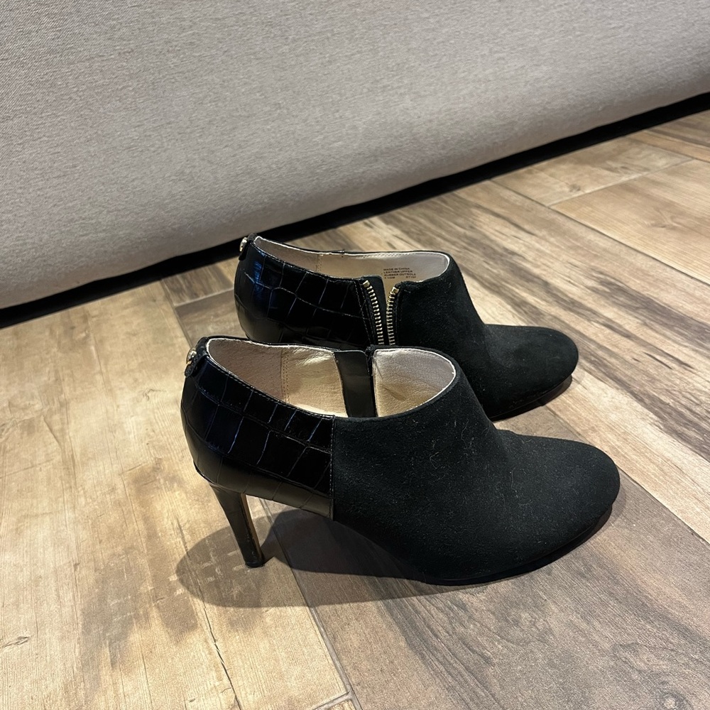 Michael Kors Sammy Ankle Boots Size 7.5 Leather Heels